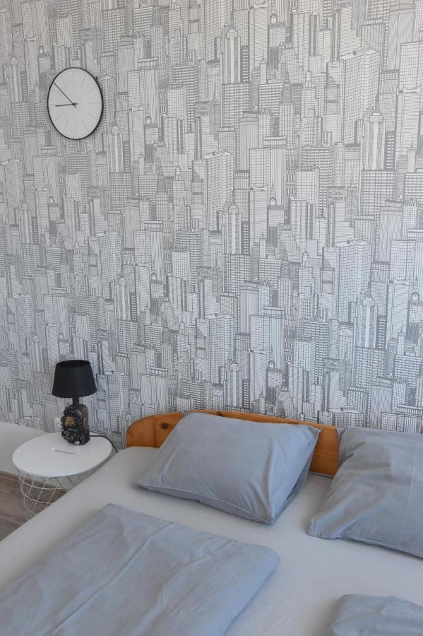 Panorama View Deluxe Apartment Veszprem Luaran gambar