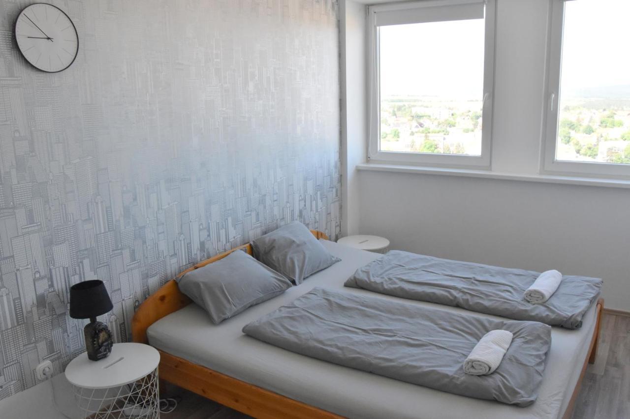 Panorama View Deluxe Apartment Veszprem Luaran gambar