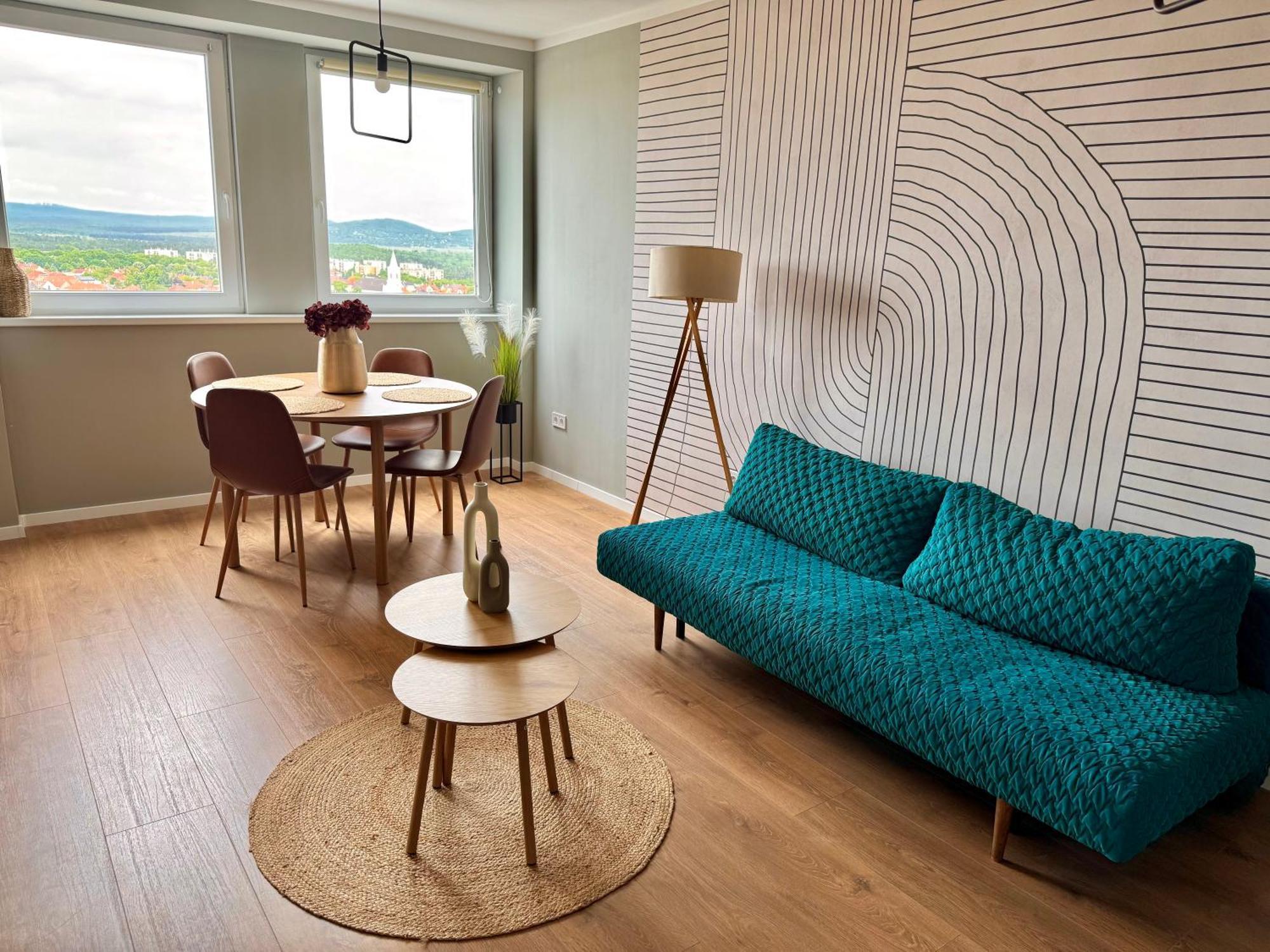 Panorama View Deluxe Apartment Veszprem Luaran gambar